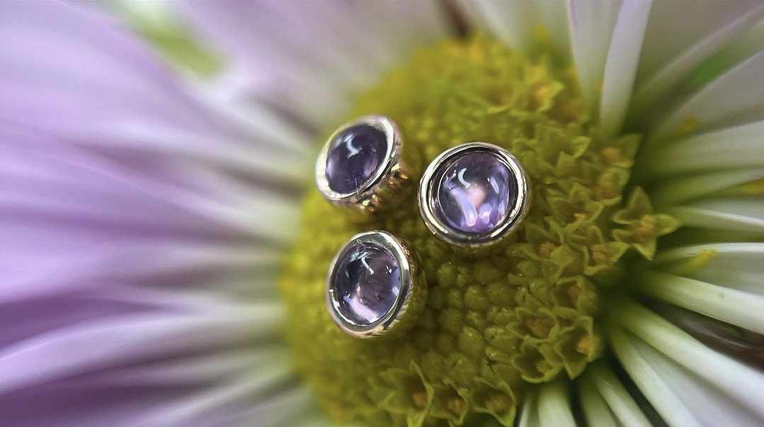 14k Gold Bezel Cabochon Threadless End
