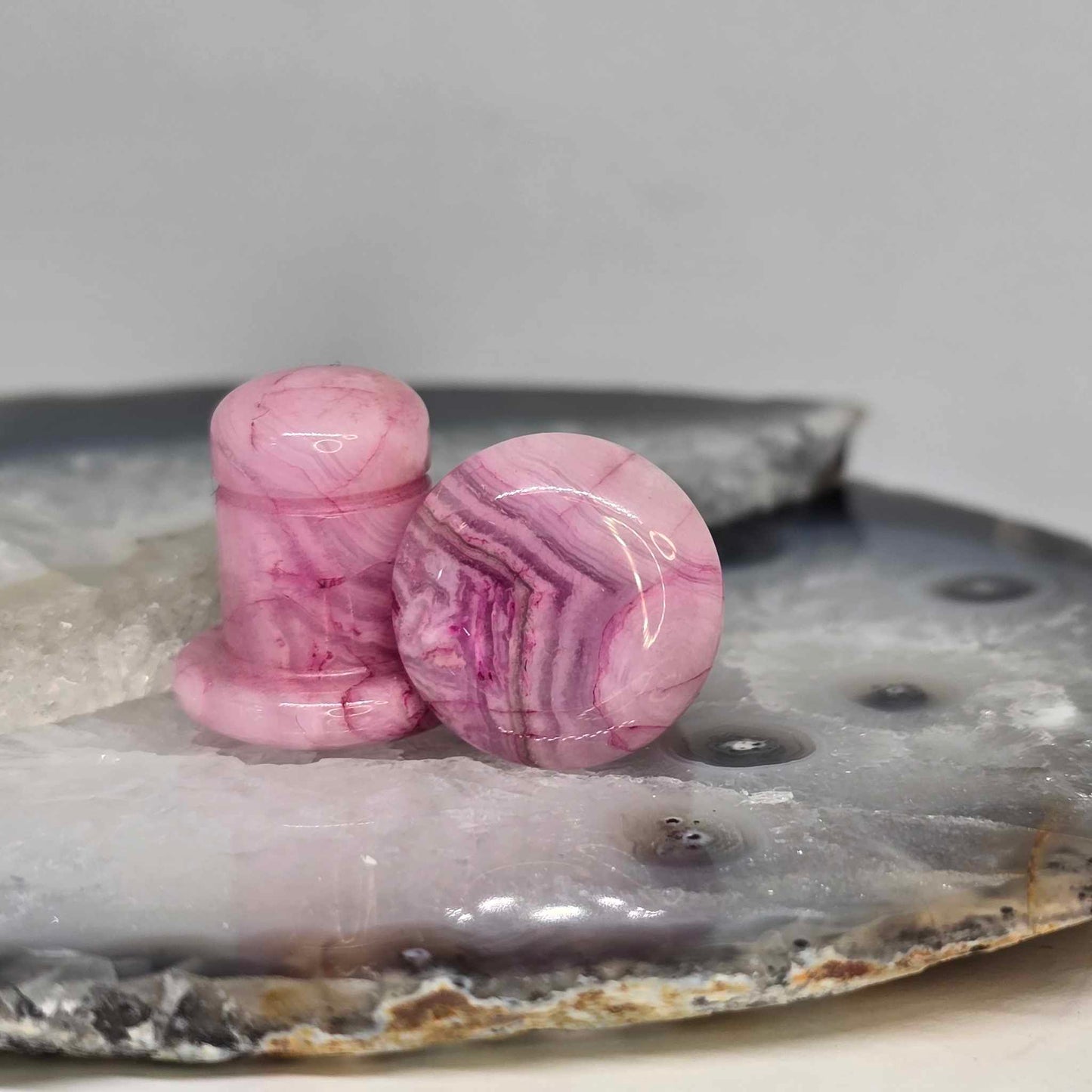 Single Flare Stone Plugs (Medium)