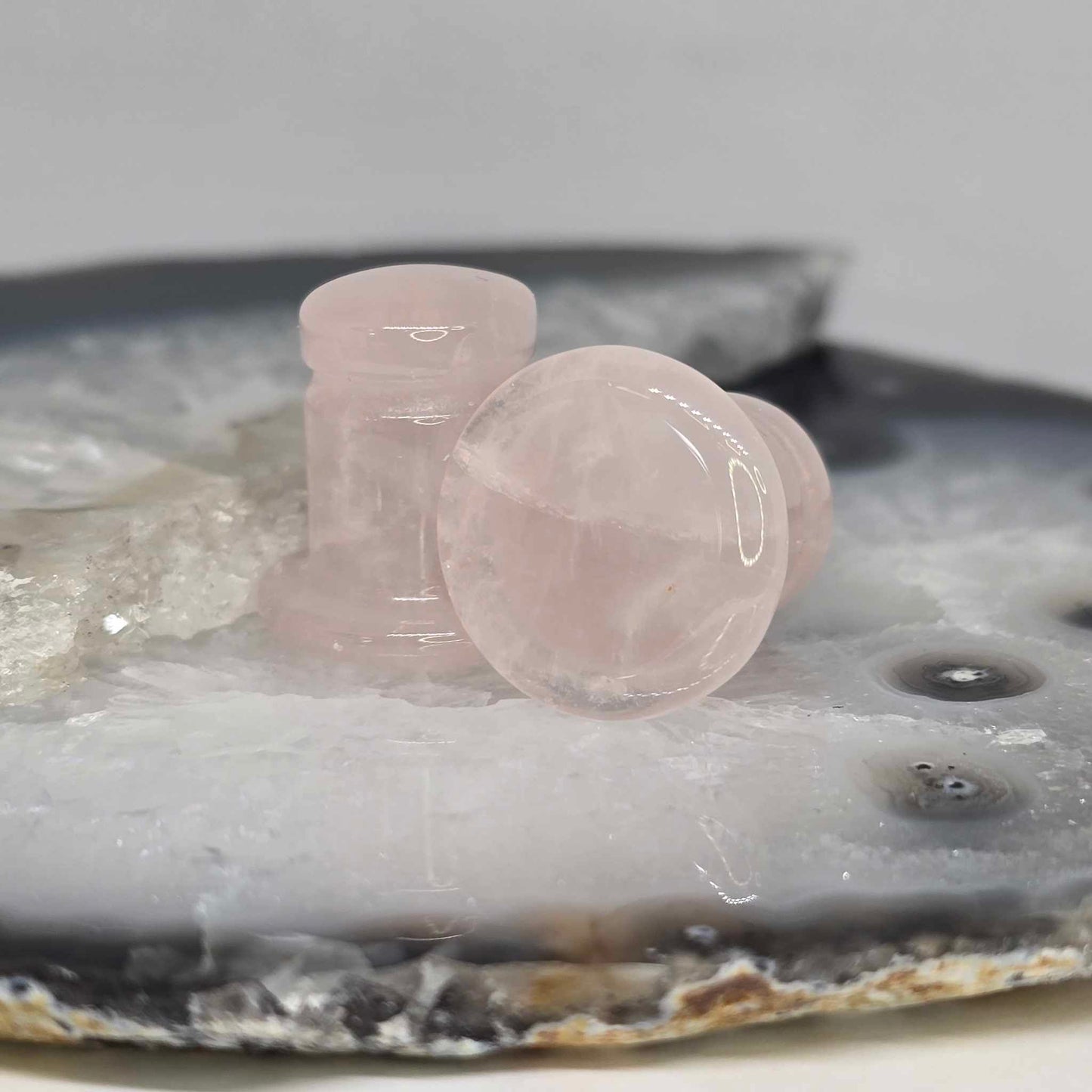 Single Flare Stone Plugs (Medium)