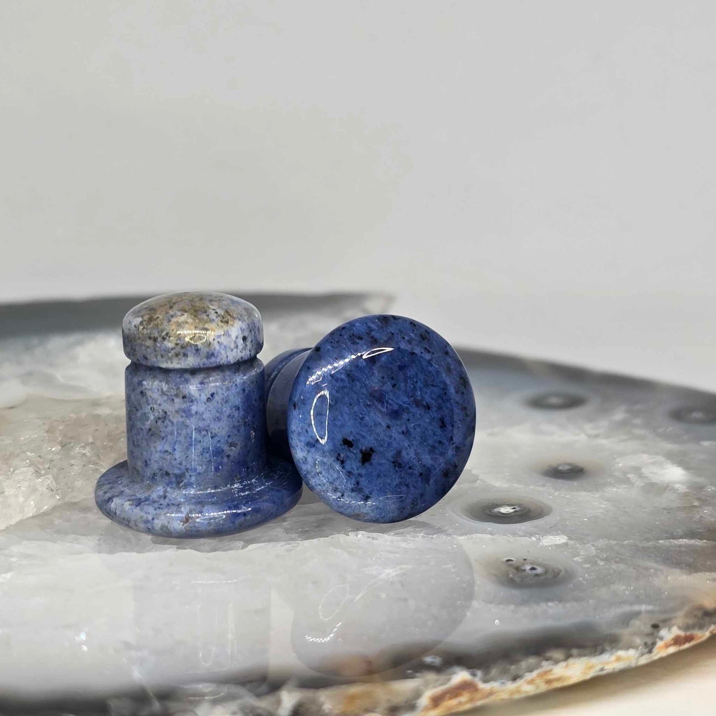 Single Flare Stone Plugs (Medium)