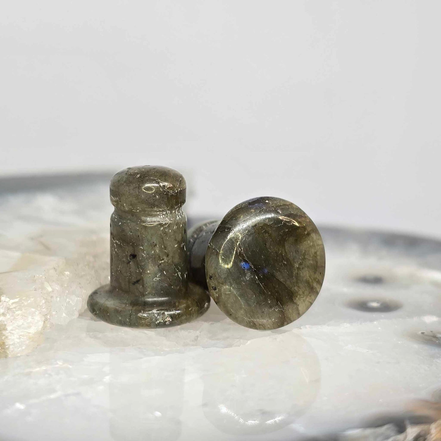 Single Flare Stone Plugs (Medium)