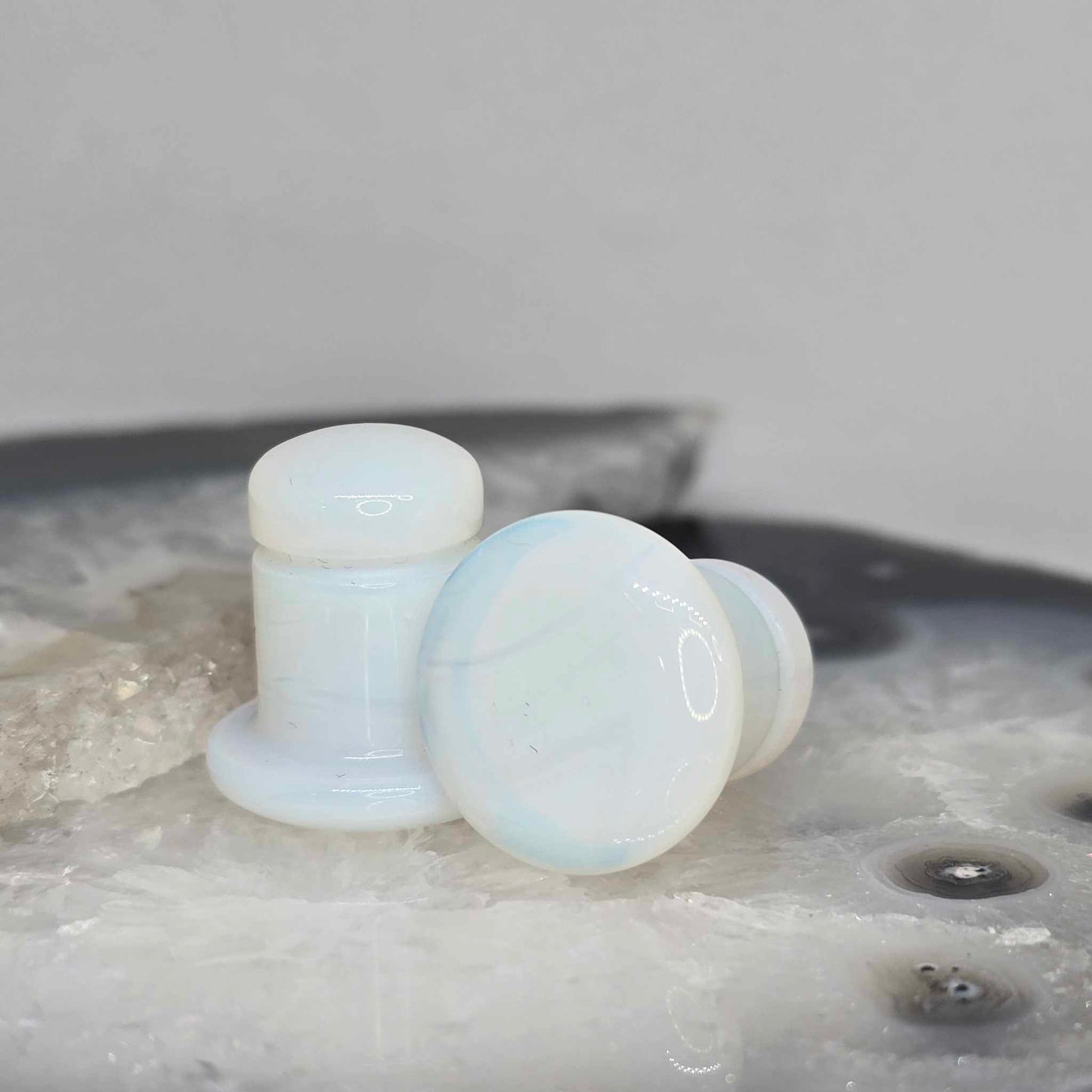 Single Flare Stone Plugs (Medium)