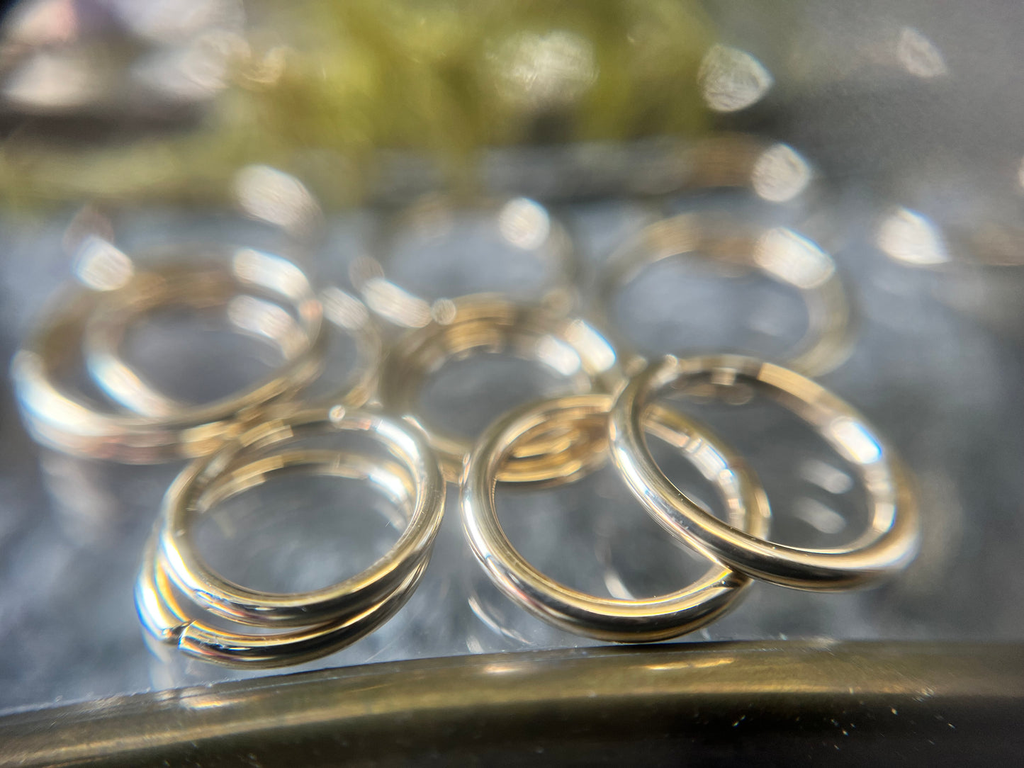 14k Yellow Gold Seam Ring