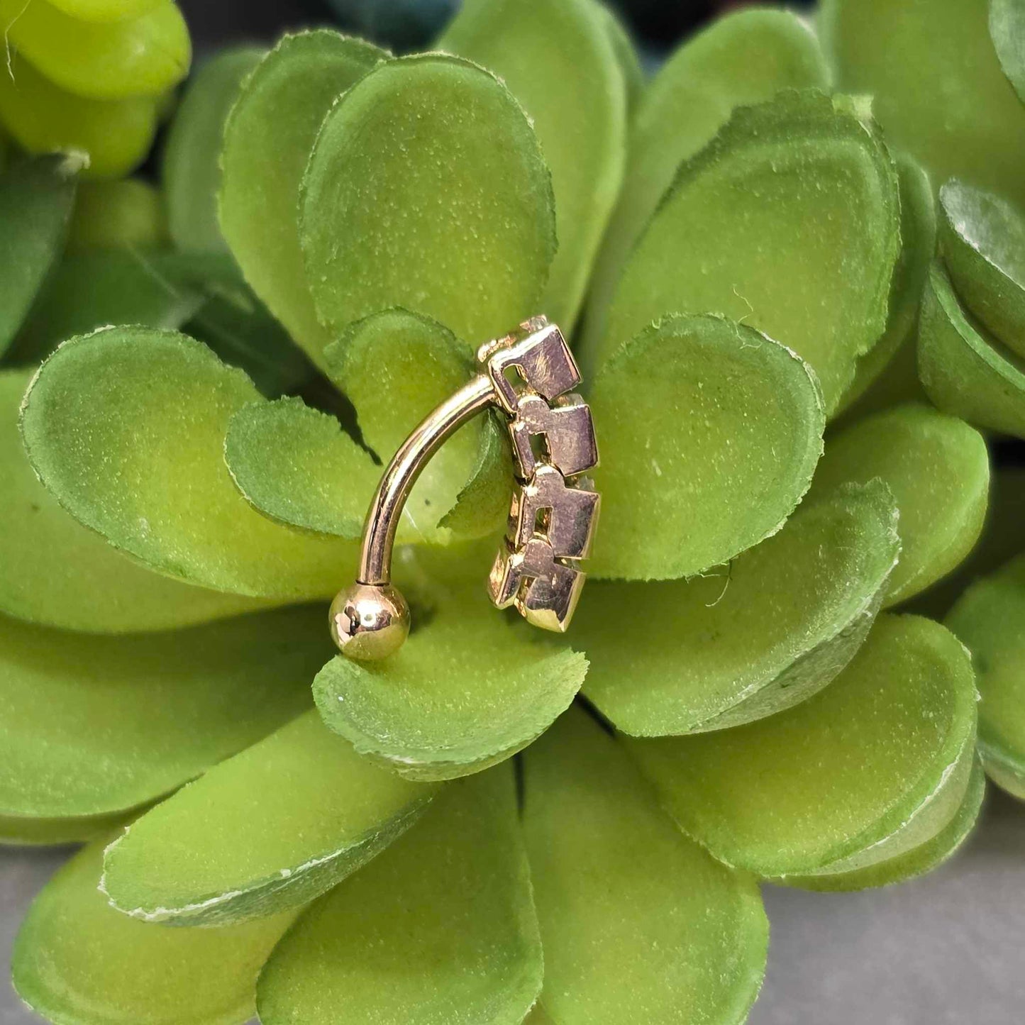 14k Gold Reflection Navel Curve