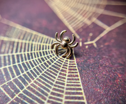 14k Gold Spider Threadless End